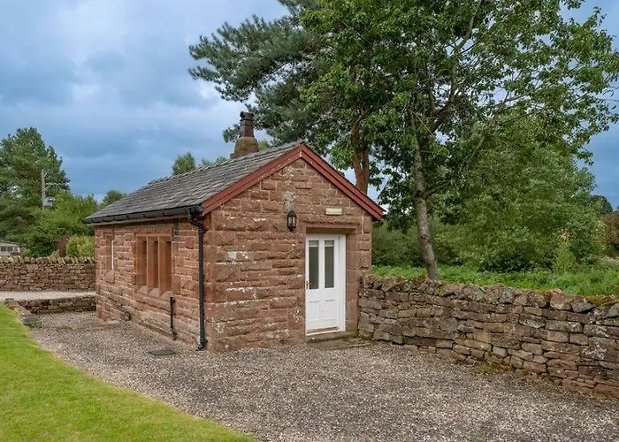 Дом отдыха The Weigh Office At Cliburn Station *