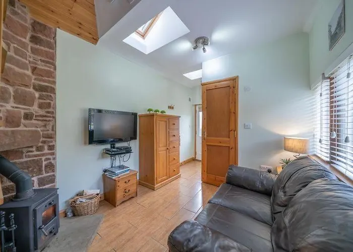 Дом отдыха The Weigh Office At Cliburn Station Пенрит